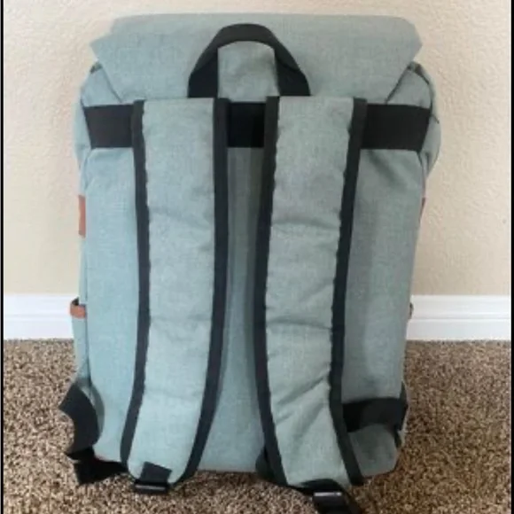 Backpack - Picture 2 of 4